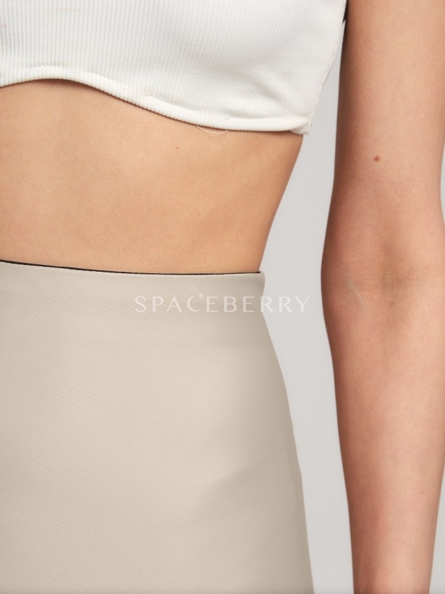 Женская прямая атласная юбка миди